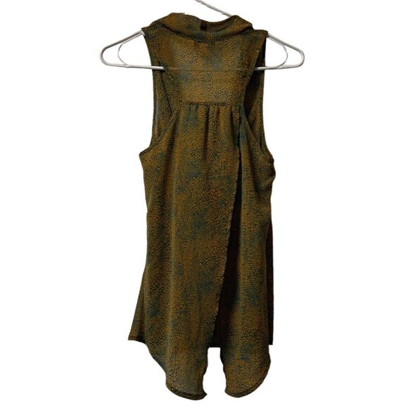 Decree Woman's Sleeveless Sheer Drape Neck Top Size Small Lightweight Classic - Picture 5 of 9